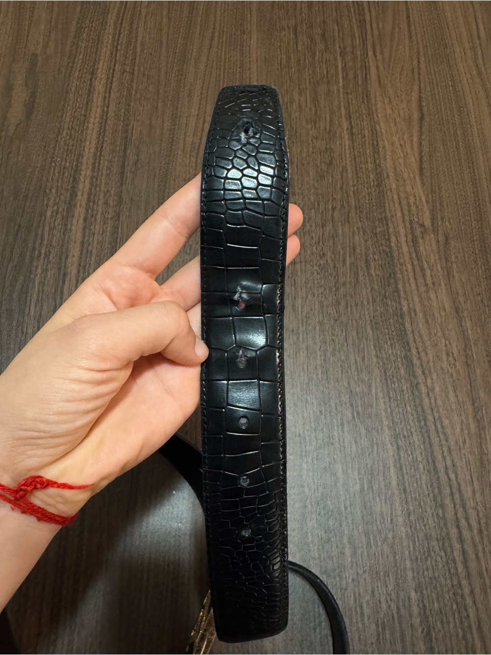 Men's Black Solid Belt LV Logo Buckle - Picture 5 of 9